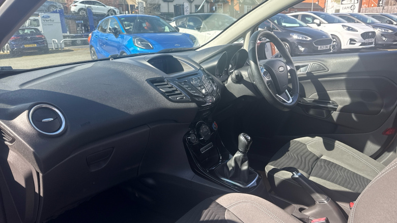 Ford Fiesta 1.0 EcoBoost Zetec 5dr Petrol Hatchback